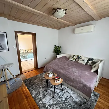 Vienna Touch Number 1